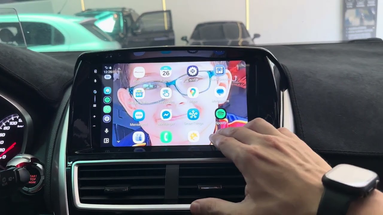 Mitsubishi Eclipse Cross 2019 - central Pioneer 9” com Apple CarPlay e Android Auto wireless