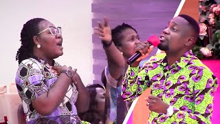 Elder Emmanuel Arthur Lifts Ups Powerful Songs of The Spirit at Achimota English Assembly