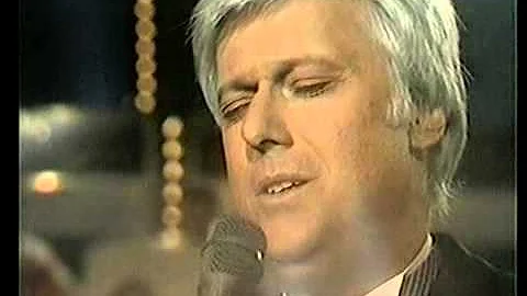 Jack Jones sings Michel Legrand - What are you doi...