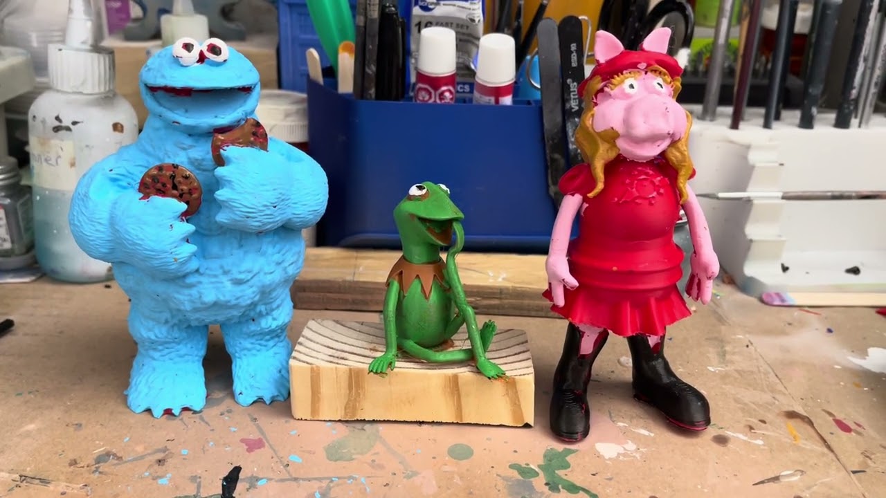 Пользовательские цвета злых цветов Коржика, Лягушонка Кермита и Мисс Пигги.