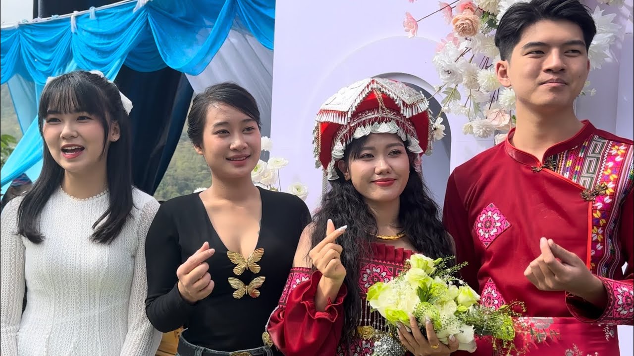 NHÀ HÀNG SAPA TV | ĐI ĐÁM CƯỚI PƠ BẾP TRÊN BẢN GẶP TOÀN GÁI XINH - XÚC ĐỘNG HÌNH ẢNH MẸ PƠ TRAO QUÀ