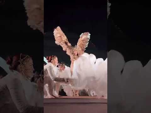 مي اس تحل ق في سماء سقارة