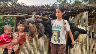 Download Lagu mother and daughter dig the foundation of the chicken coop MP3