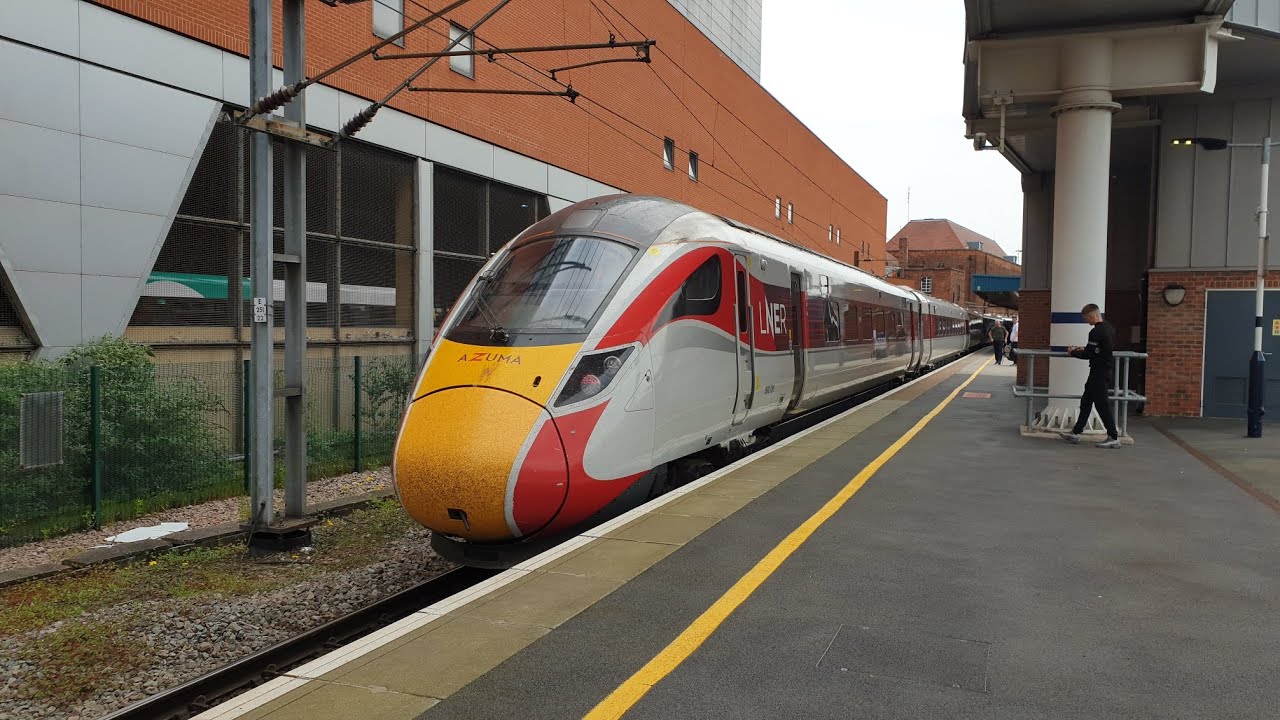 LNER azuma service to London King Cross from Leeds class 800 YouTube