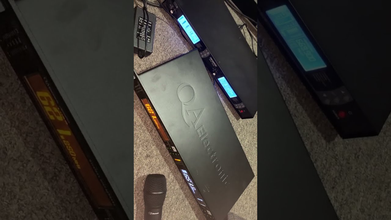 Compare mic wireless qa electronic vs skm9000