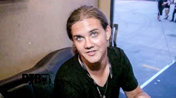 Jule Vera - CRAZY TOUR STORIES Ep. 393 [Warped Edition 2015]