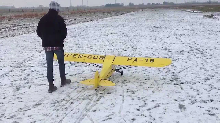 2,80 Meter Toni Clark Piper Cub mit ZG 38     CRAS...