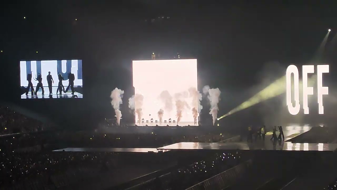 [4K] 2025.09.28_SEVENTEEN WORLD TOUR [NEW_] IN HONG KONG_SEVENTEEN 세븐틴 - Raindrops (SEUNGKWAN solo)