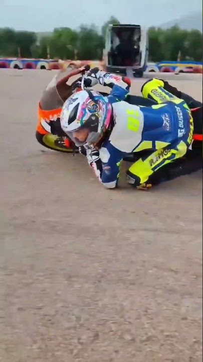 Training day 😎 #moto5 #moto #motor #pitbike #minigp #pocketbike #mir #racing #motogp #fullgas #gas