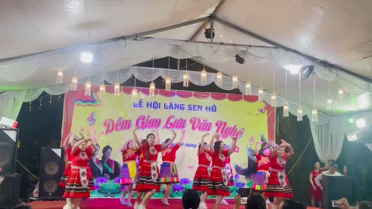 Xuân  về  trên  rừng  núi  dân  vũ kim  Hồ 