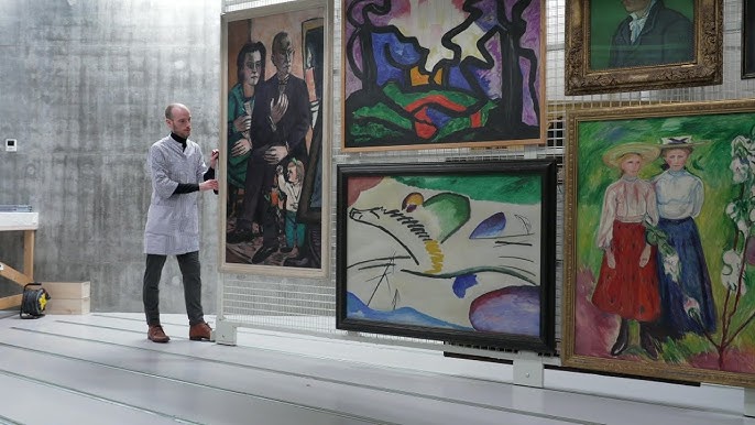 BBC Travel Show - Warehouse of Wonders - YouTube