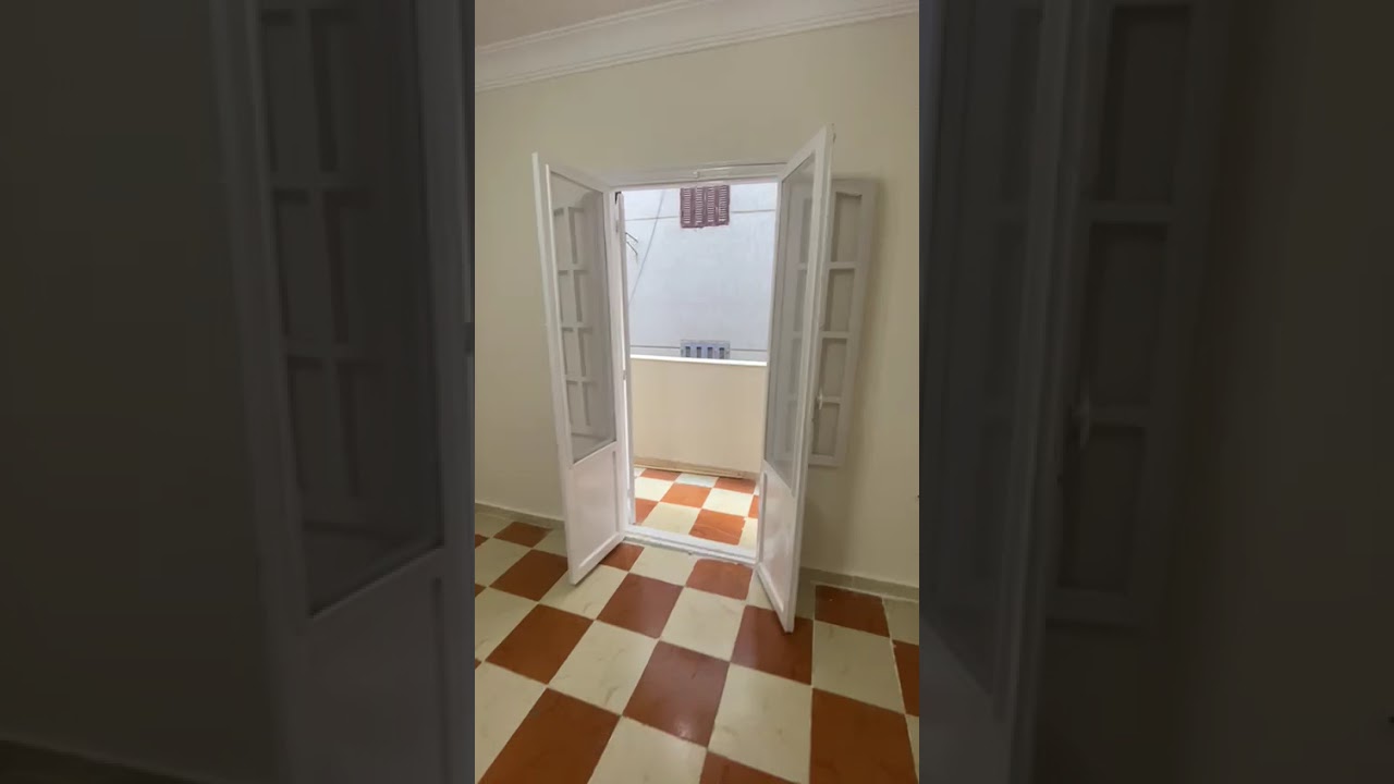 شقه لقطه غرفتين وريسبشن 3 قطع