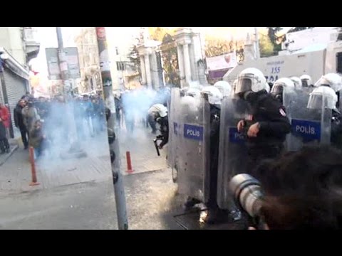 Beyoğlu'nda Polis Müdahalesi