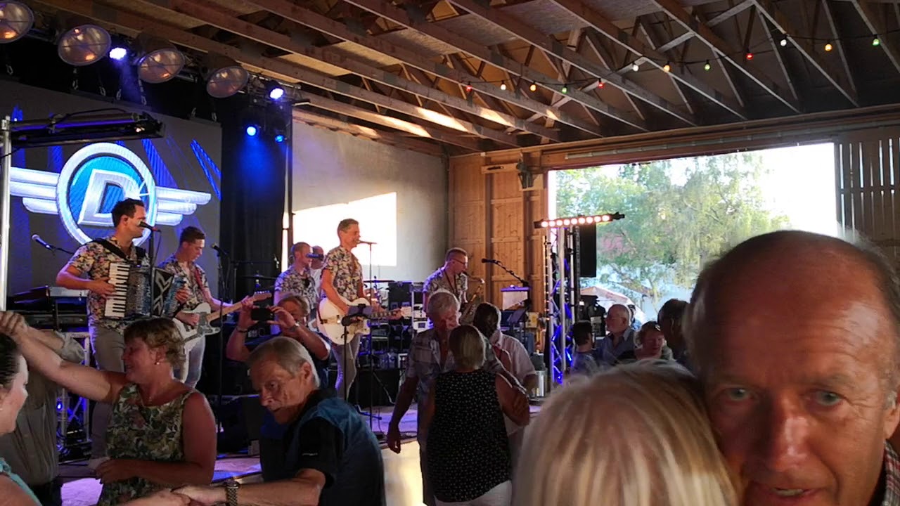 Donnez på låvefest hos Tollef Grindstad 26.juli 2019