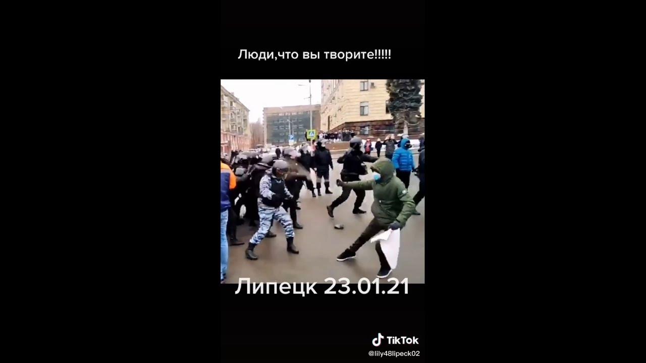 Драка против чеченцев. Чеченцы против русских. мем чеченец драка с омоном витамнка.