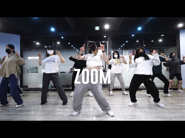 Jessi - ZOOM Choreography YOON KIM class=