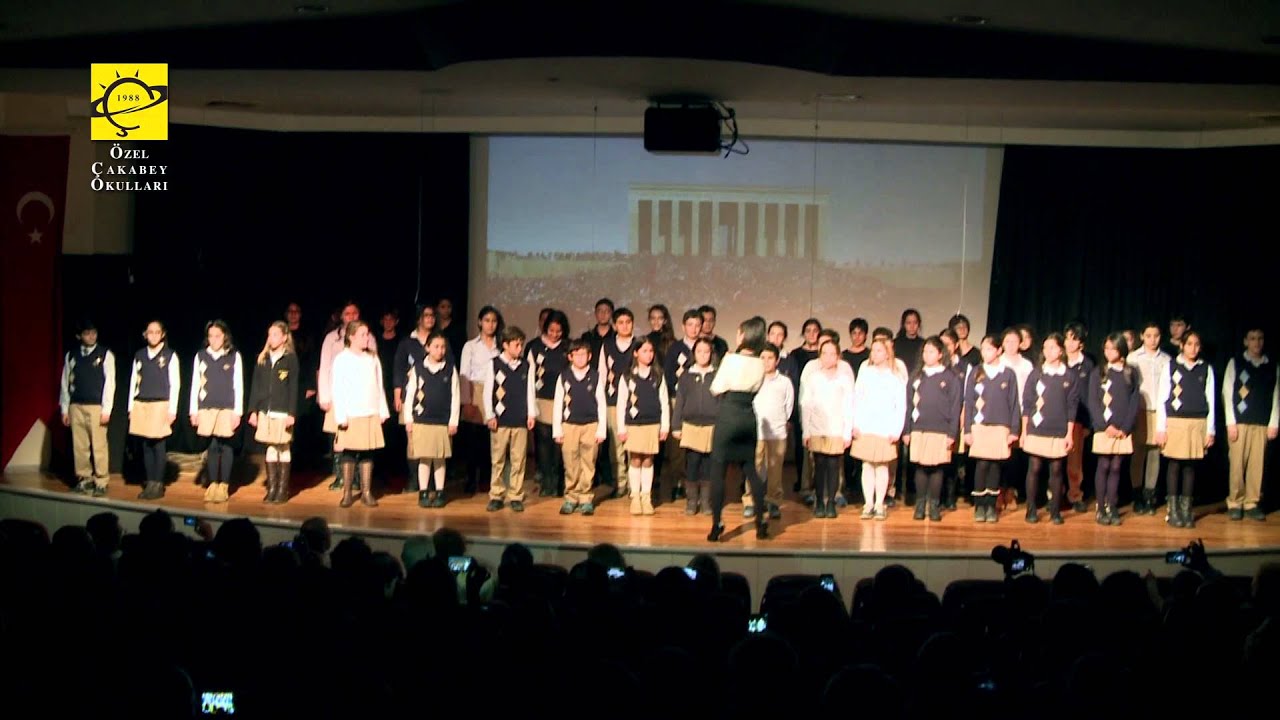 7. sınıfların ayakta alkışlanan oratoryosu: Yeni Vatan Yeni Devlet Yeni Toplum