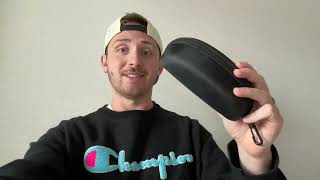 Honest Review of this Oakley Soft Vault Sunglasses Case screenshot 4
