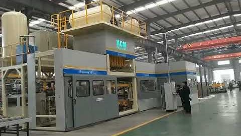 KCM Vacuum Forming Machine