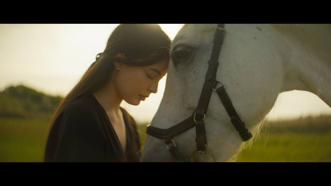 ALEXA - Suflete rare | Official Video