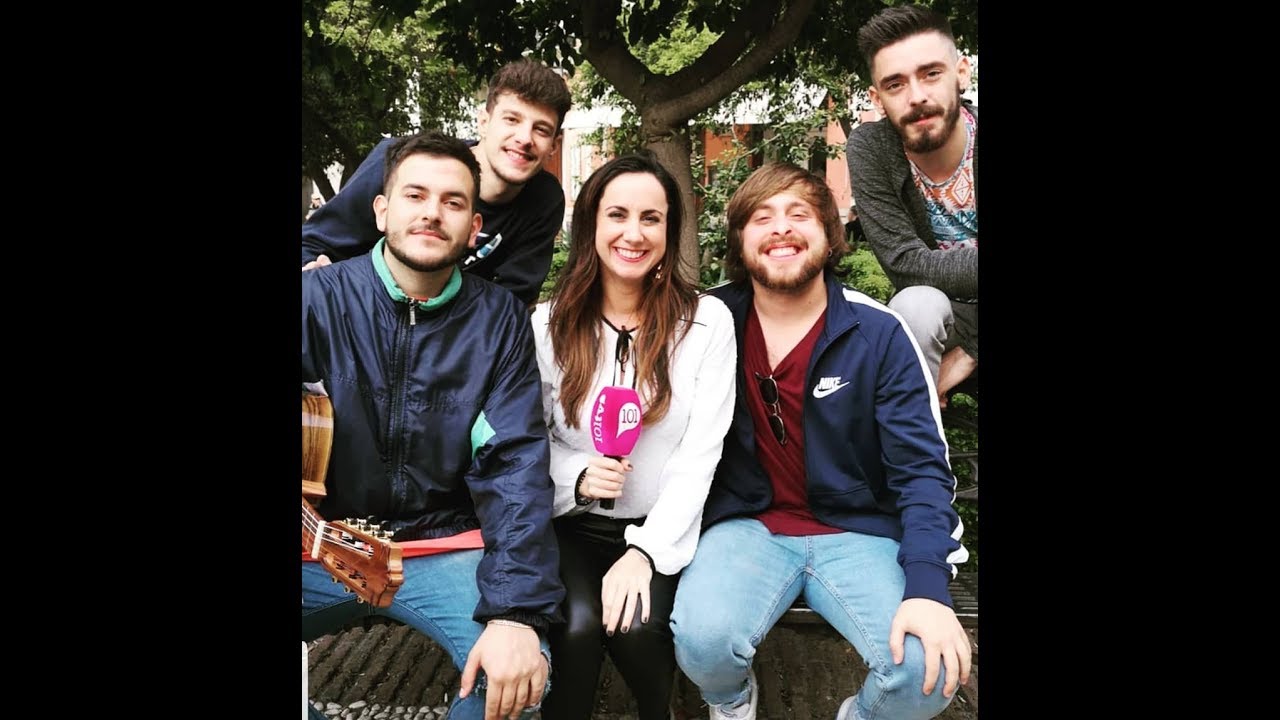 Ana Musiclover entrevista al Duende Callejero en Pura Música