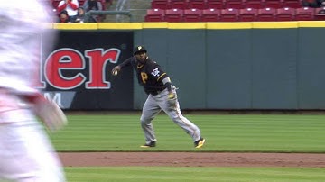 PIT@CIN: Harrison makes a diving stop to get the out