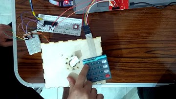 Controlling stepper motor using keypad