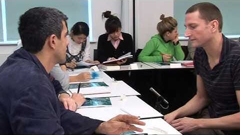 Kit teaches how to ask for and give directions (pre-intermediate)