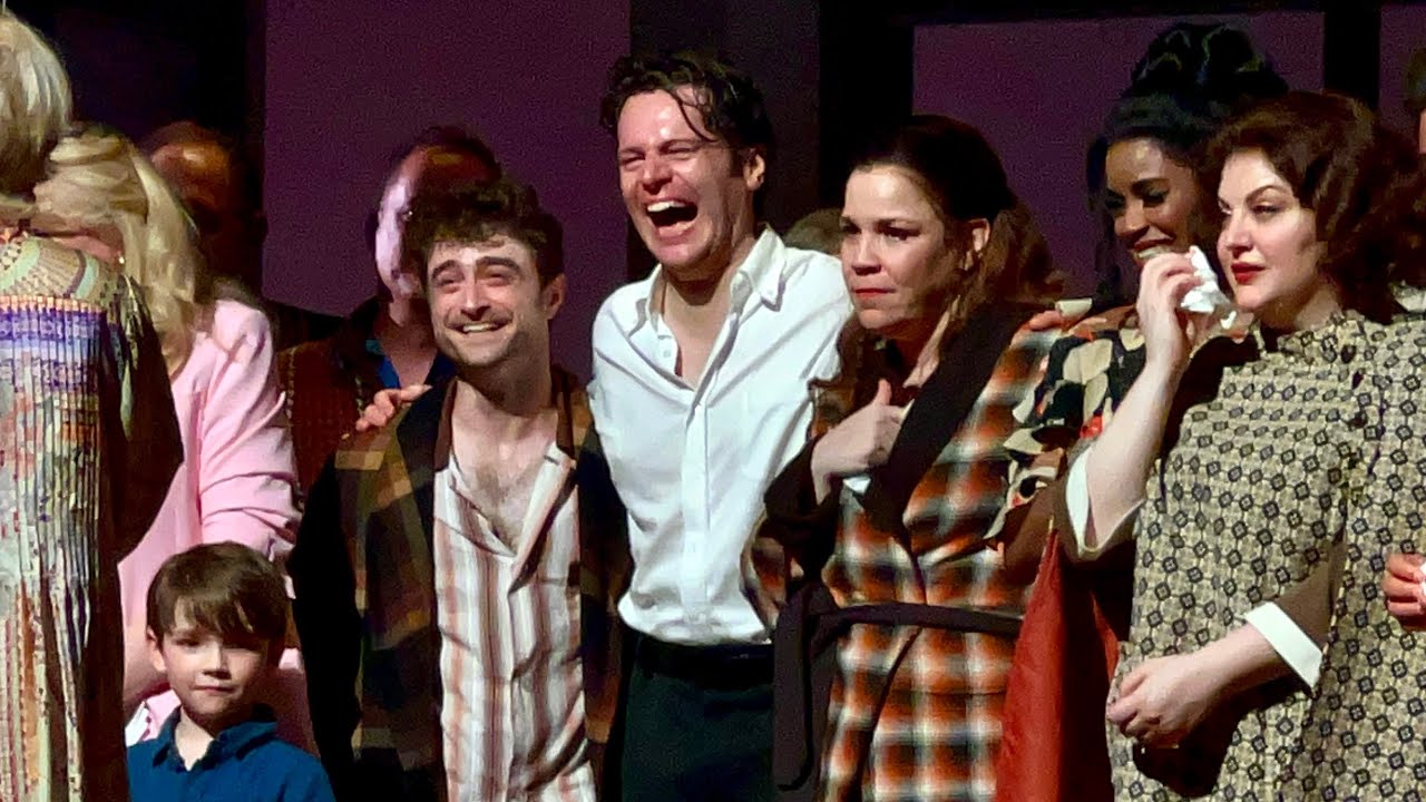 Весело мы катимся по завершительным поклонам и речам