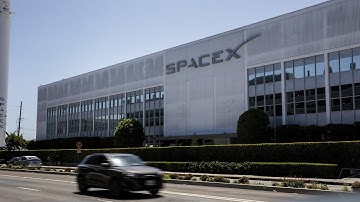 SpaceX Said to Pursue 2026 IPO, Raising Far Above $30 Billion