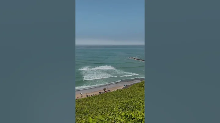 Lima’s beautiful coastal views.🌞 #shorts #peru #lima #travel #ocean