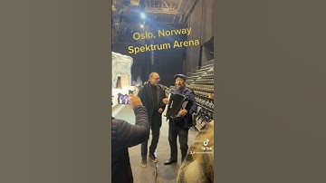 Sunnmore Norwegian Song with accordion in Oslo, Norway #shorts #norway #norwayshorts