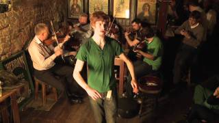 St. Patrick's Day Session from Dublin Clip 4 - Traditional Irish Music from LiveTrad.com chords