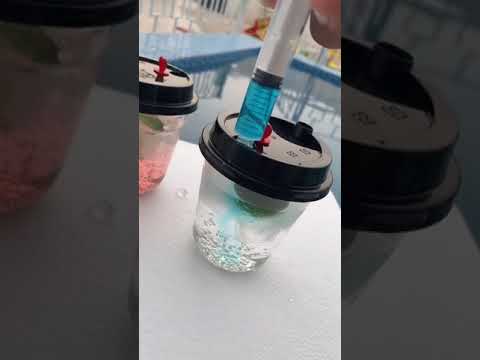 اعطيني الحقنه بالسرعه ارجوك محتاج الجرعه