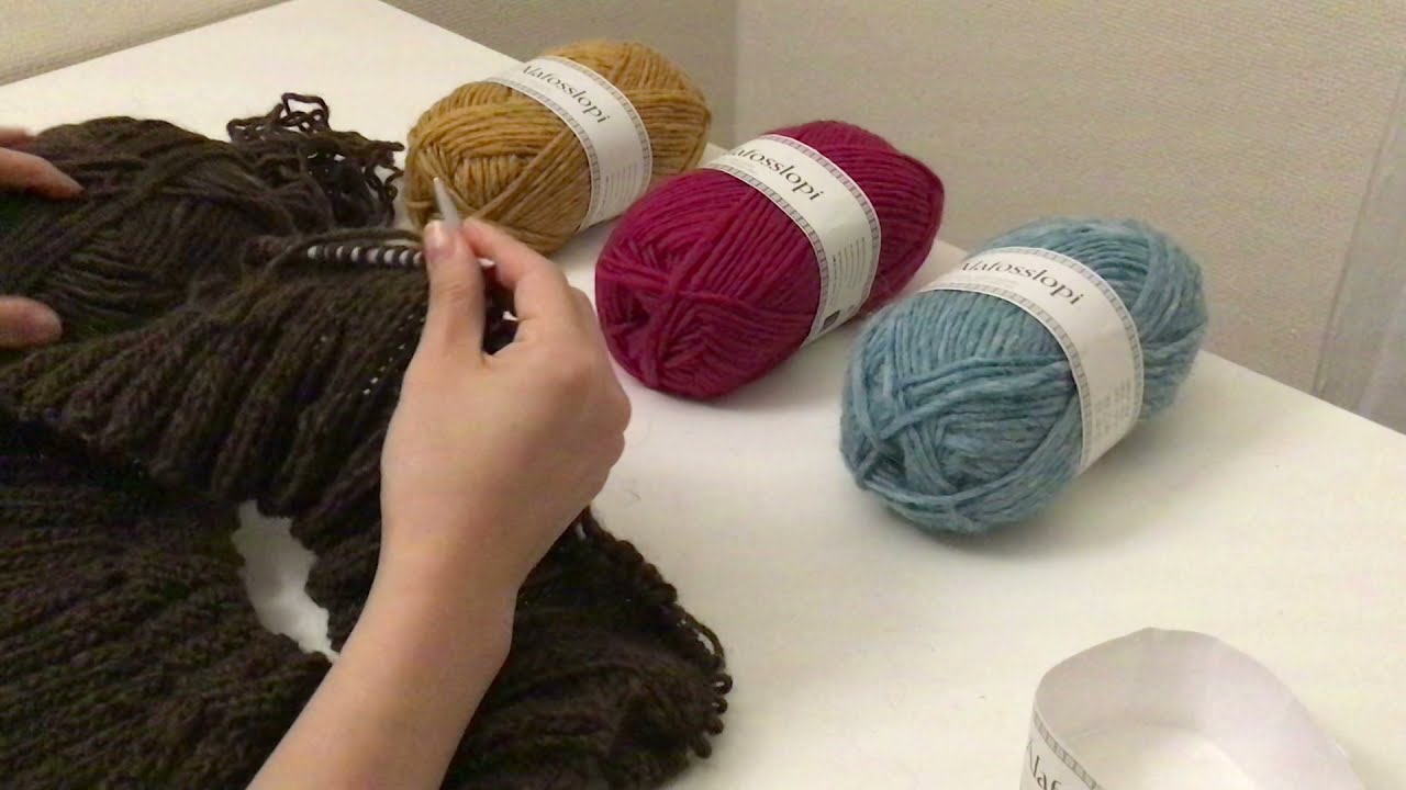 Knitting lopi sweater with Alafoss yarn for my Dad