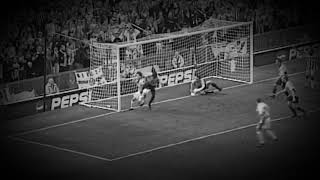 Clic John Motson Football Commentary