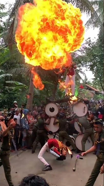 Atrqksi sembur api