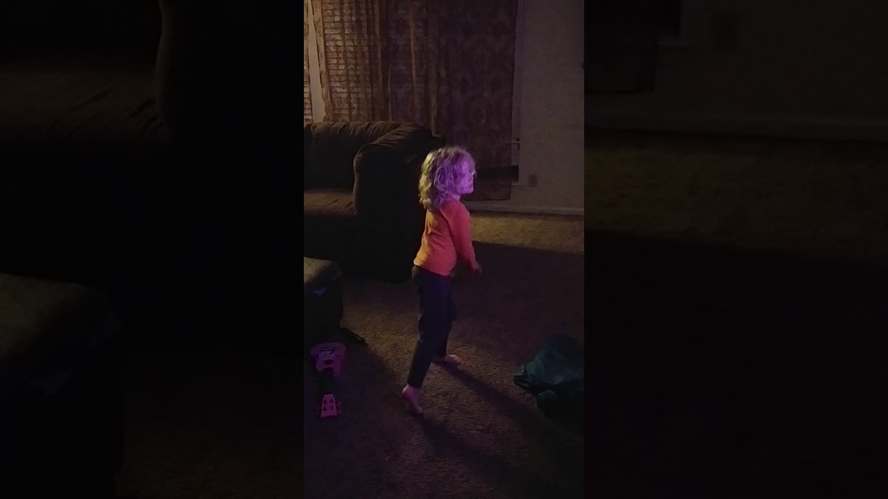 Tiny dancer - YouTube