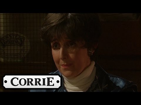 Video: Was hayley cropper 'n man?