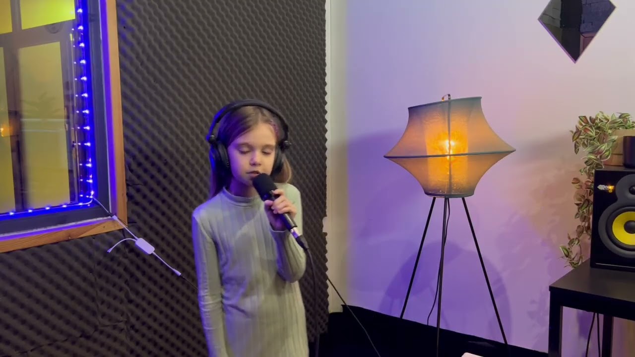 Julka Walkowicz - Aniołom szepnij to (wersja alternatywna) dzień babci ,,Tęsknota''