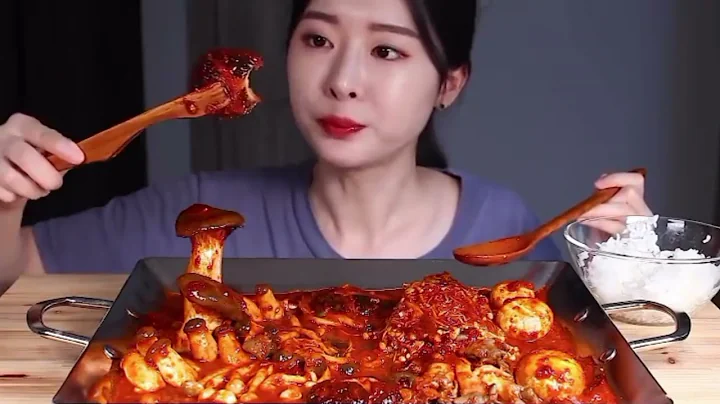 Spicy Mushroom Feast - Shiitake, Enoki, Button, Pine, King Oyster, Small Oyster #asmr #korean #viral