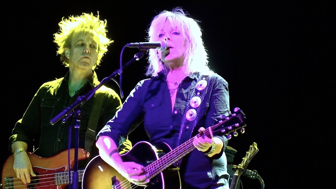 Lucinda Williams, Car Wheels On A Gravel Road (live), Fox Theater