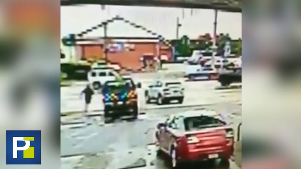 Un auto avanza sin conductor y pone en peligro a los clientes de una gasolinera video phone beyonce mp3