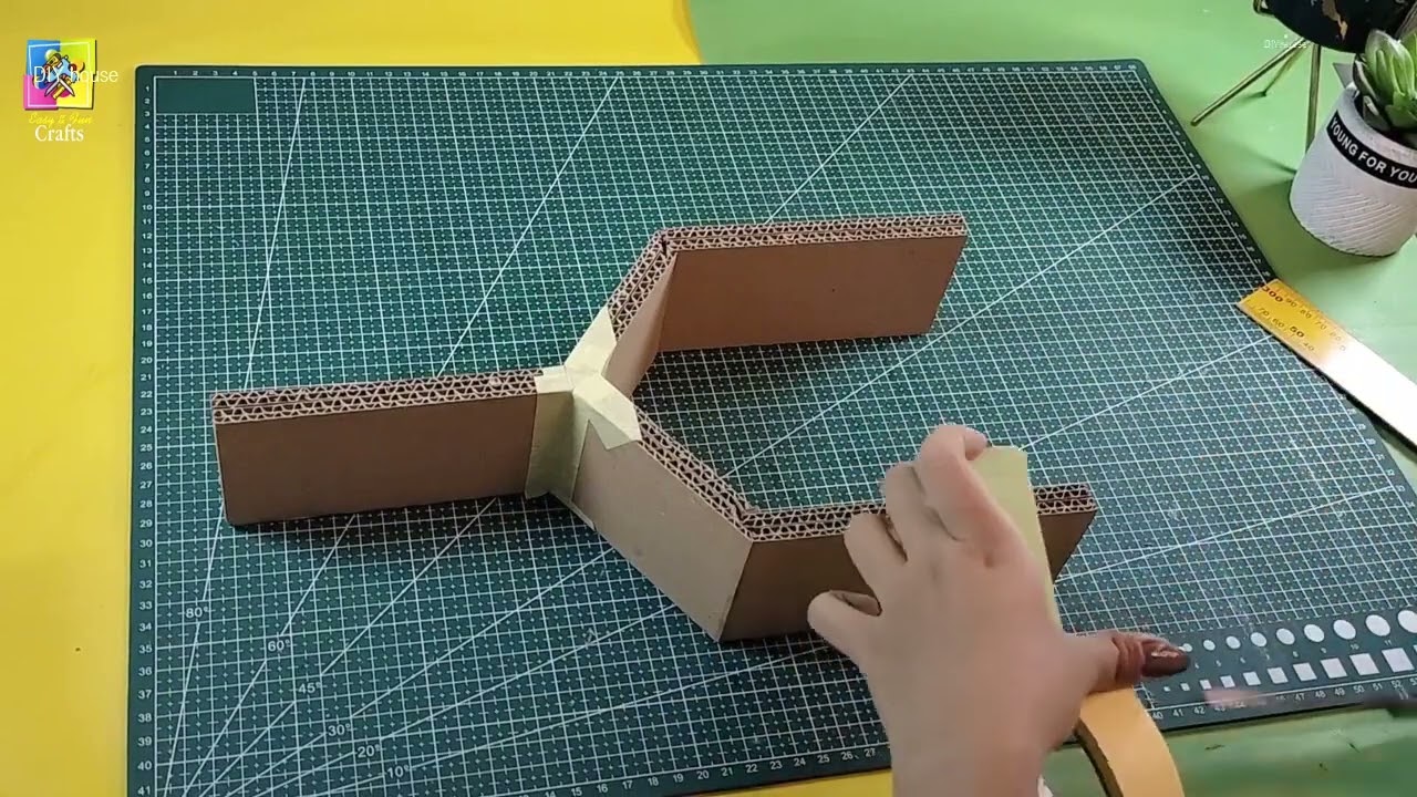 DIY Cardboard wall shelf decorating ideas  Easy Crafts_R