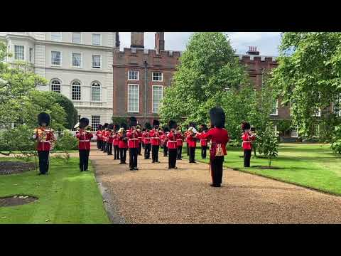 Video Good luck to the #ThreeLions from The Prince, The Duchess and the Band of the Coldstream Guards!