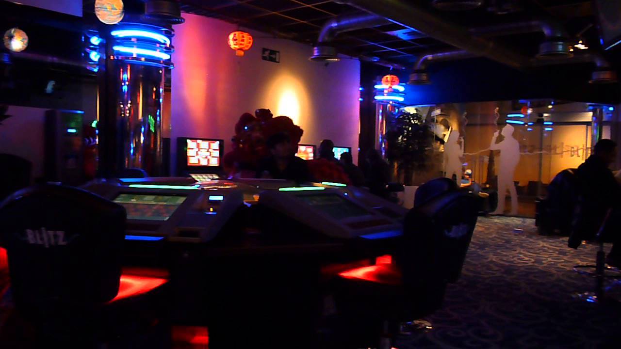 Traditionele drakendans bij Blitz