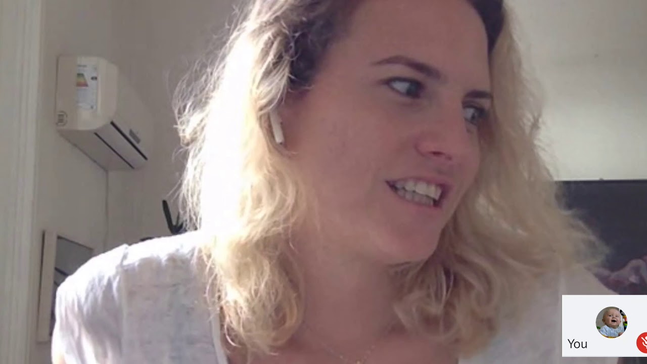 Online intensive group Spanish lesson at Vamos Academy: the teacher and students on screen
