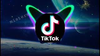 New song tik tok   Make me Jump y Sweat   Minions