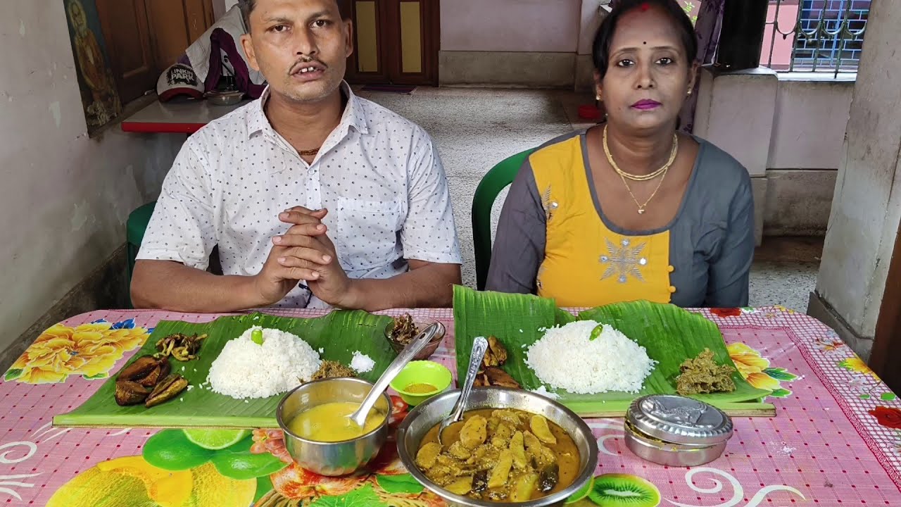 ভাত দিতে দিতে হাতের ডানা ব্যাথা হয়ে গেল | সরসে ইলিশ, বেগুন ইলিশ,ভাপা ইলিশ, Barite Ilish Festival