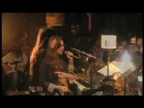 MOOV Live 2010 衛蘭 - 唯愛人間